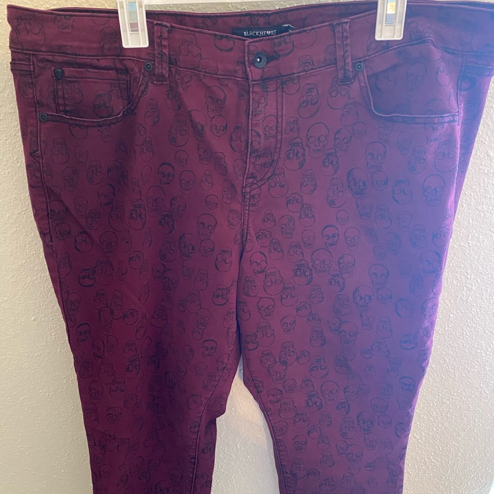 Blackheart Hottopic Skulls Skinny Jean